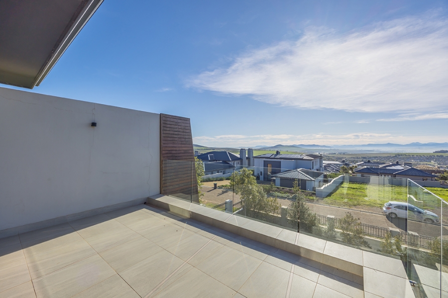 4 Bedroom Property for Sale in Clara Anna Fontein Western Cape